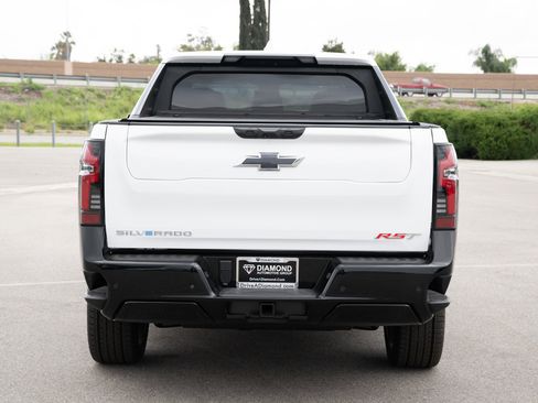 Used 2024 Chevrolet Silverado EV RST image 5