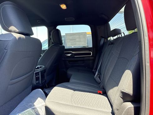 New 2026 RAM 2500 Big Horn AWD/4WD image 19