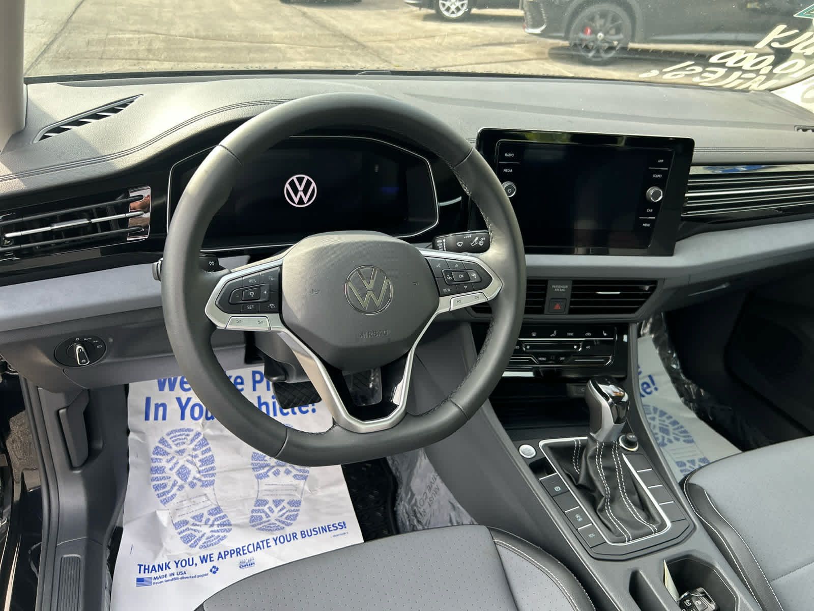 Used 2026 Volkswagen Jetta SE FWD image 14