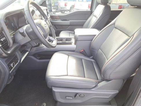 New 2026 Ford F250 Lariat w/ Black Appearance Package image 19