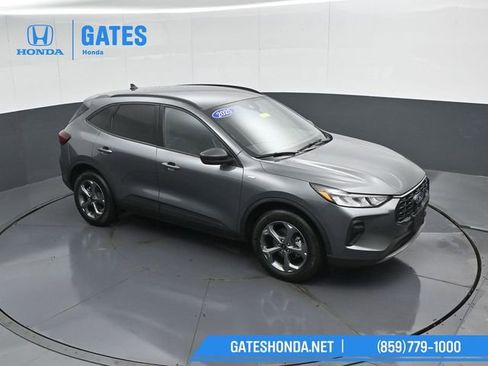 Used 2025 Ford Escape ST-Line AWD/4WD image 47