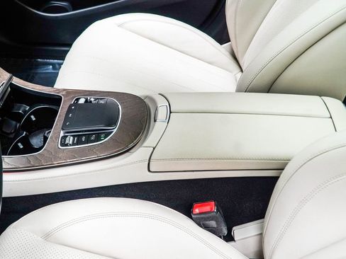 Used 2022 Mercedes-Benz E 450 4MATIC All-Terrain Wagon w/ Driver Assistance Package image 17