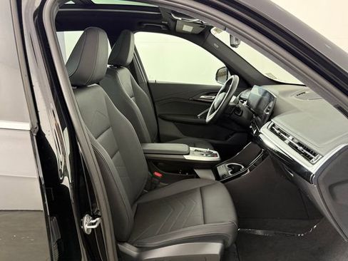 Used 2023 BMW X1 xDrive28i AWD/4WD image 18