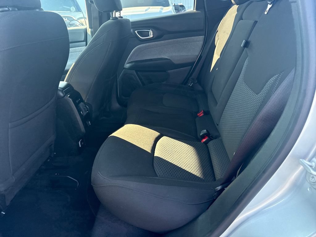 Used 2024 Jeep Compass Sport AWD/4WD image 35