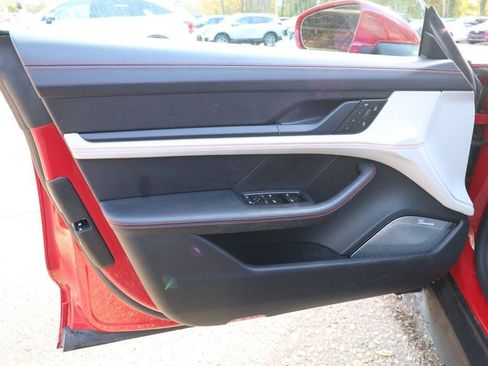 Used 2024 Porsche Taycan 4S image 10