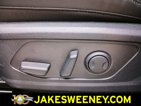 Used 2025 Kia Sportage SX image 27