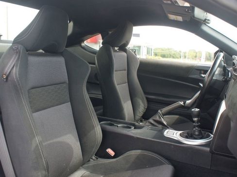 Used 2017 Toyota 86 RWD image 18
