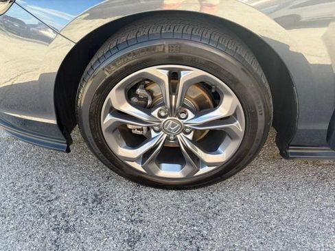 Used 2024 Honda Accord EX image 11