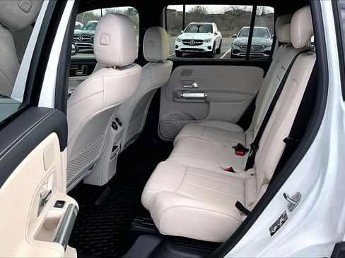New 2026 Mercedes-Benz GLB 250 4MATIC image 19