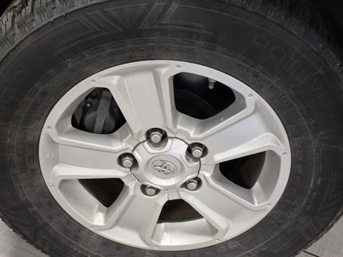 Used 2017 Toyota Tundra SR5 image 8