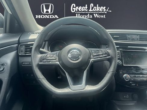 Used 2020 Nissan Rogue SV AWD/4WD image 12