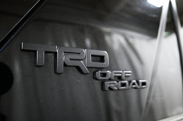 Used 2023 Toyota 4Runner TRD Off-Road Premium w/ Moonroof Package AWD/4WD image 20
