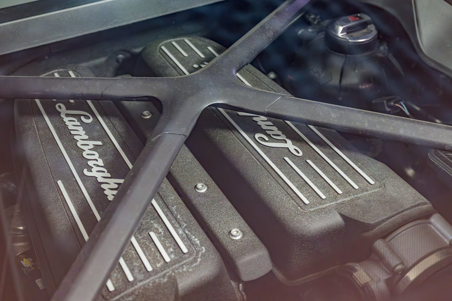 Used 2023 Lamborghini Huracan EVO RWD image 46