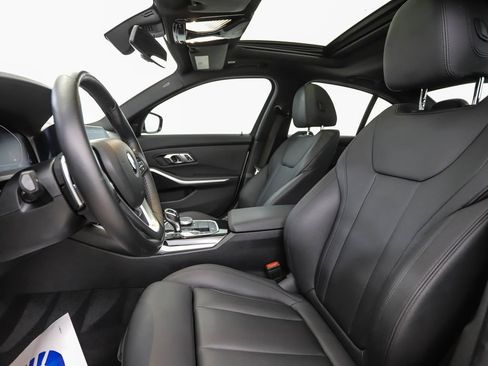 Used 2019 BMW 330i xDrive Sedan AWD/4WD image 11