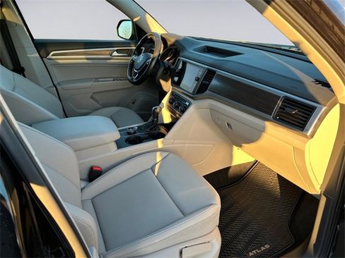 Used 2019 Volkswagen Atlas SE image 15