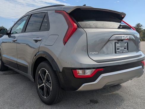 New 2025 Kia Niro SX image 7