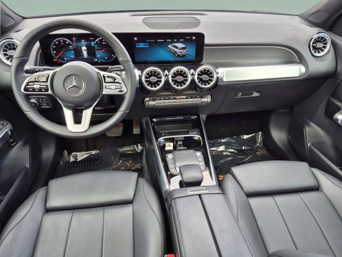 Used 2023 Mercedes-Benz GLB 250 image 13