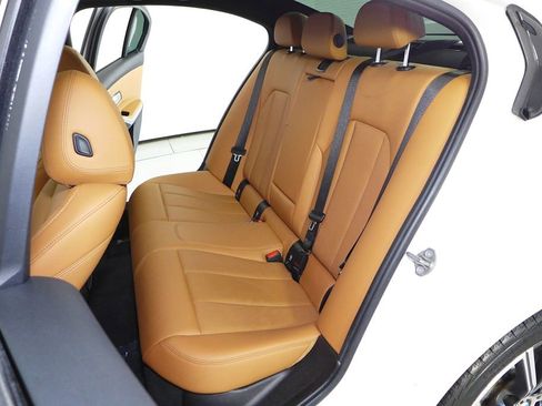 Used 2023 BMW 330i w/ Driving Assistance Package image 21