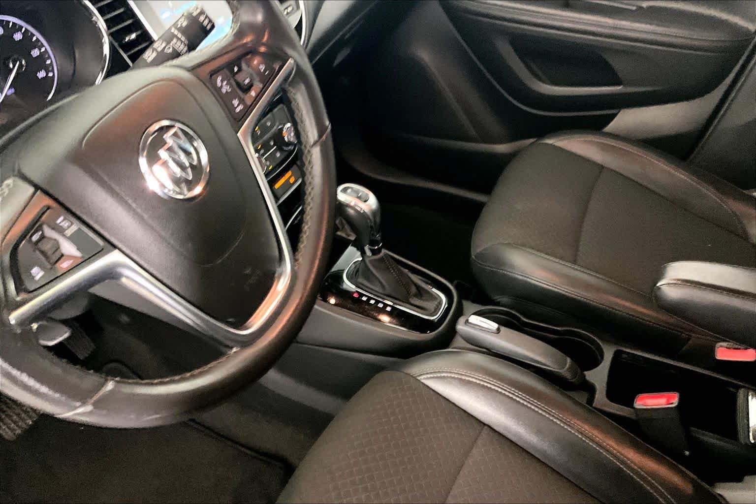 Used 2020 Buick Encore FWD image 15