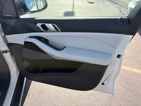 New 2026 BMW X5 xDrive40i AWD/4WD image 16