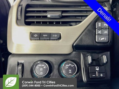 Used 2019 GMC Yukon Denali AWD/4WD image 21