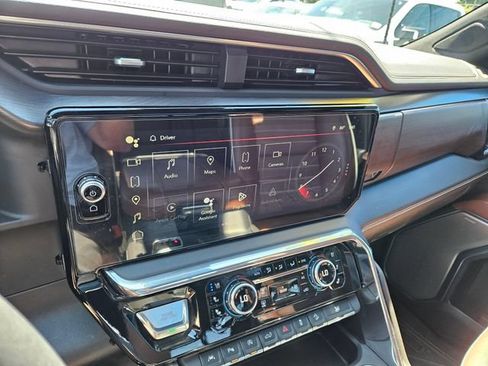 Used 2024 GMC Sierra 1500 Denali Ultimate AWD/4WD image 34