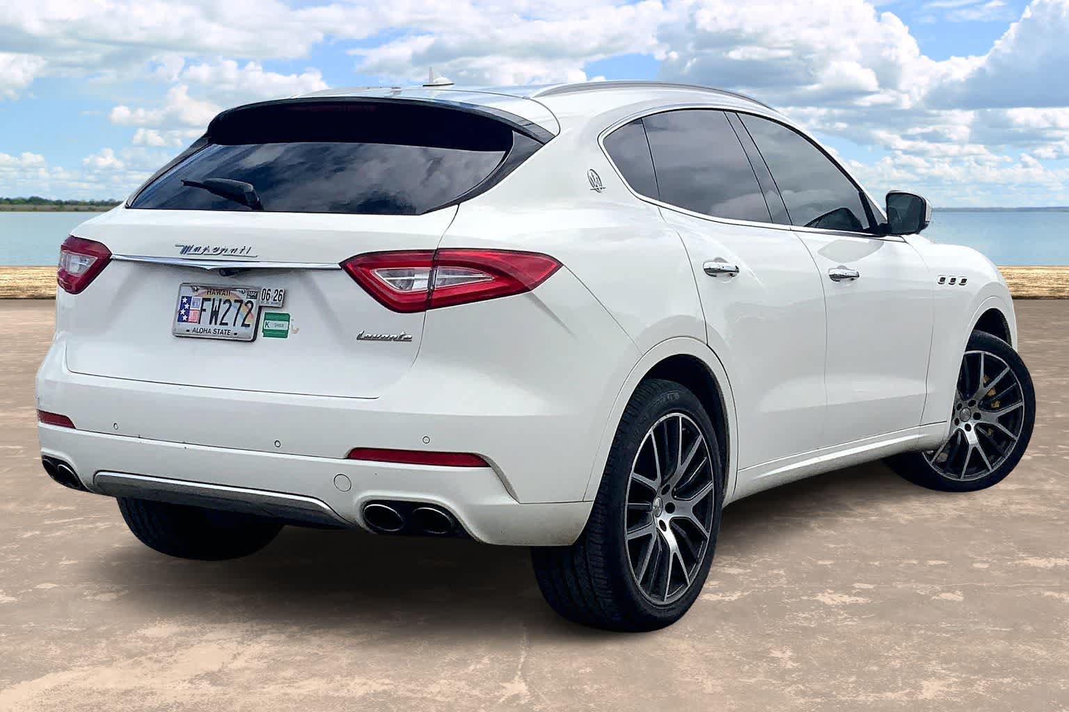 Used 2017 Maserati Levante S AWD/4WD image 22