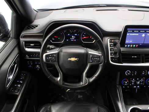 Used 2021 Chevrolet Suburban LT image 20