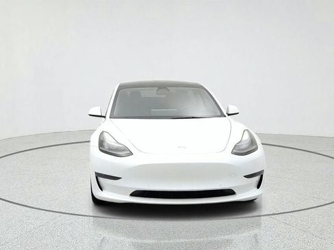 Used 2022 Tesla Model 3 Standard Range RWD image 2