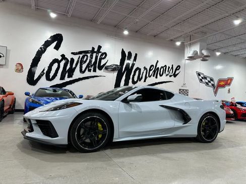 Used 2021 Chevrolet Corvette Stingray Premium Cpe w/ Z51 Performance Package image 1