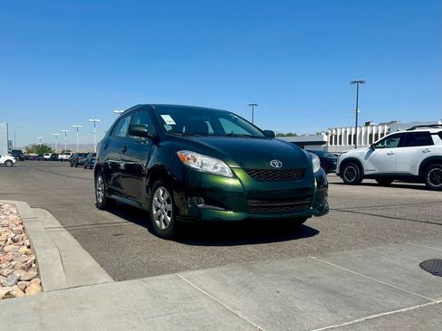 Used 2011 Toyota Matrix S AWD/4WD image 4