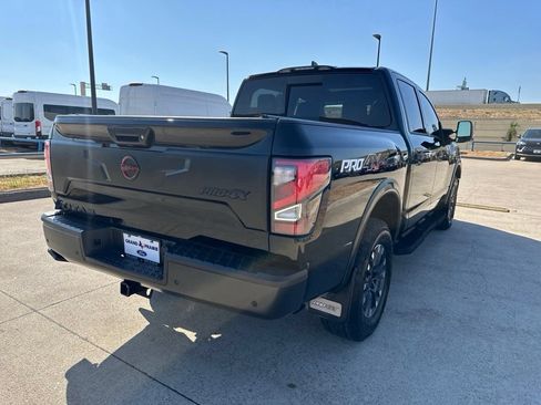 Used 2024 Nissan Titan PRO-4X w/ Pro-4x Convenience Package AWD/4WD image 6