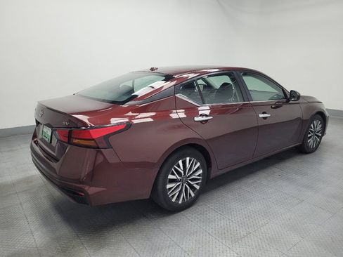 Used 2023 Nissan Altima 2.5 SV image 10