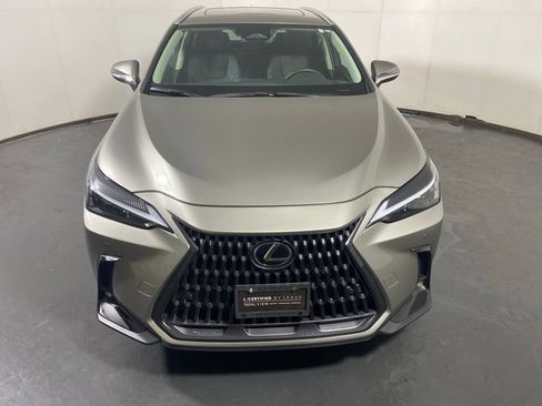 Certified 2025 Lexus NX 250 FWD w/ Accessory Package (2T) image 6