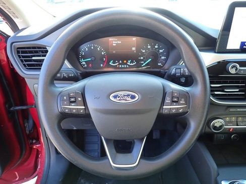 Used 2020 Ford Escape SE image 24