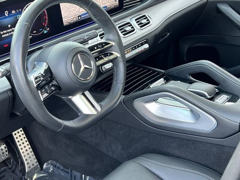 Used 2024 Mercedes-Benz GLS 450 4MATIC w/ AMG Line Exterior image 32