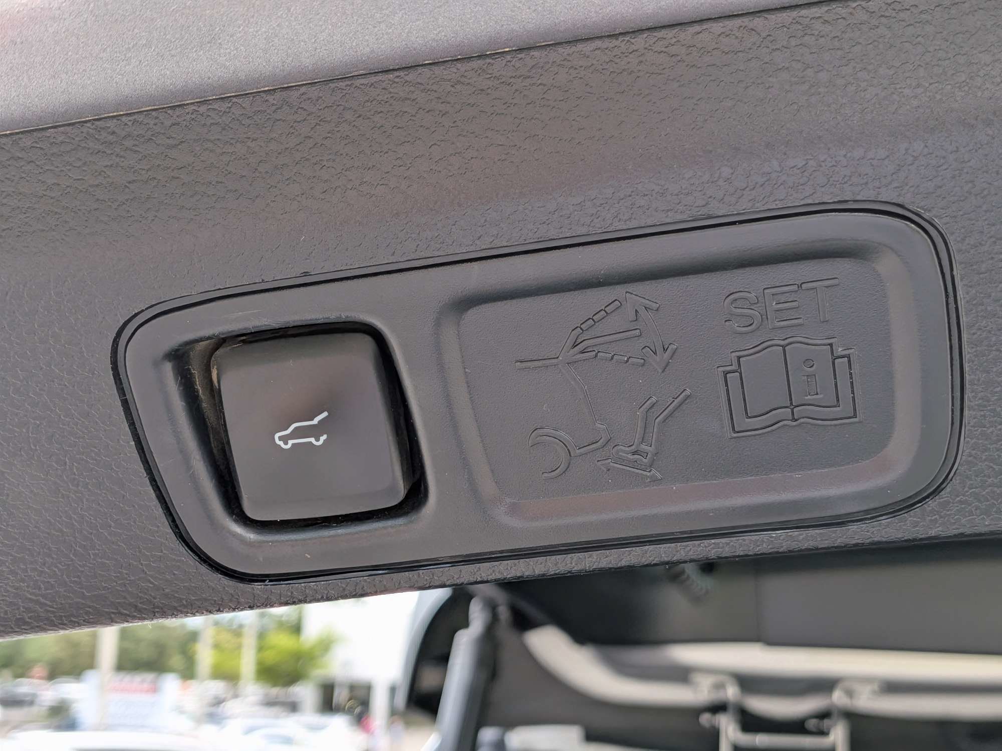 Used 2020 Ford Expedition Limited RWD image 14