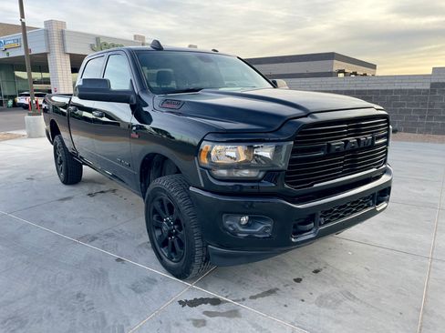 Used 2019 RAM 2500 Big Horn w/ Black Appearance Package image 7