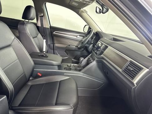 Used 2023 Volkswagen Atlas SE image 26