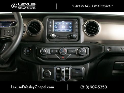 Used 2018 Jeep Wrangler Unlimited Sport S image 26