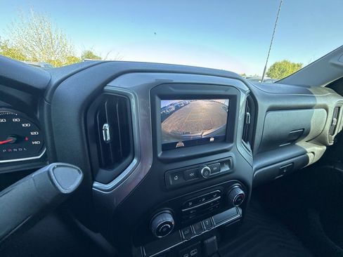 Certified 2022 Chevrolet Silverado 2500 Custom w/ Custom Convenience Package AWD/4WD image 21