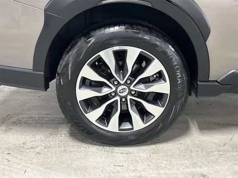 Certified 2023 Subaru Outback Limited image 12