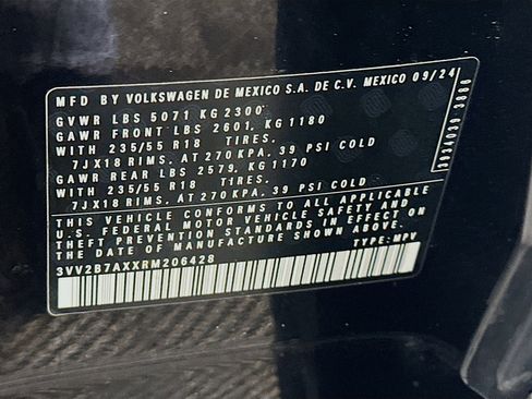 Used 2024 Volkswagen Tiguan Wolfsburg Edition image 12