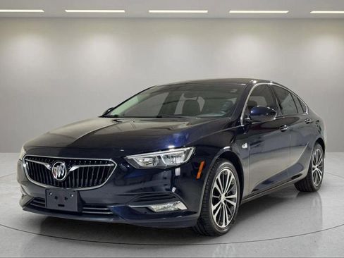 Used 2018 Buick Regal Essence image 16