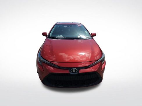 Used 2020 Toyota Corolla LE w/ LE Premium Package FWD image 2