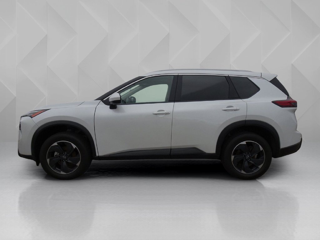 Used 2025 Nissan Rogue SV w/ SV Premium Package AWD/4WD image 2