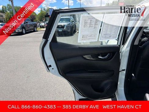Certified 2022 Nissan Rogue Sport SL AWD/4WD image 17