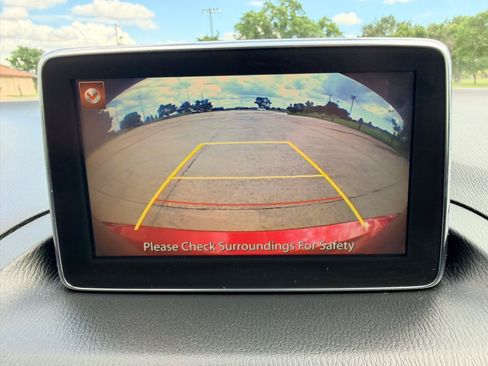 Used 2016 MAZDA MAZDA3 i Sport FWD image 22