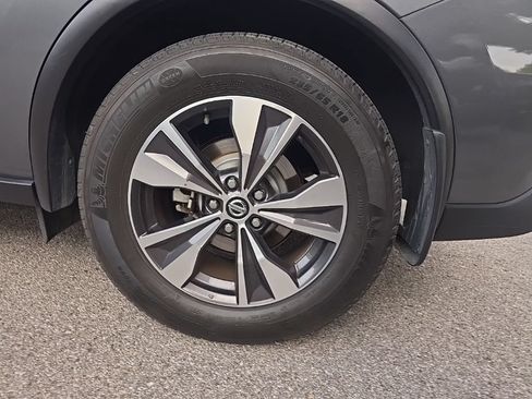 Used 2019 Nissan Murano SV w/ Premium Package AWD/4WD image 11
