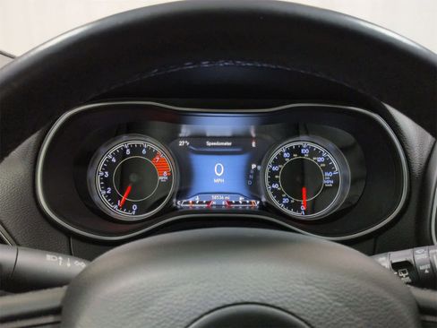 Certified 2019 Jeep Cherokee Trailhawk w/ Cold Weather Group image 33